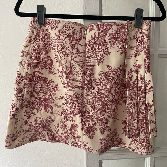 Oh, Pleasure Printed Monarca Skirt/Jacket Set - Picture 4 of 12